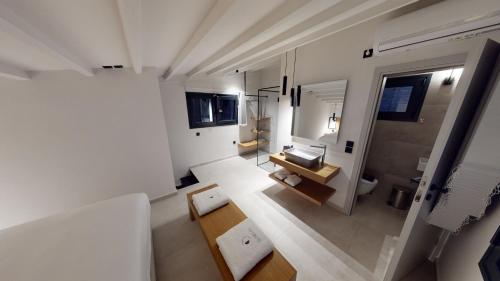 Μια τηλεόραση ή/και κέντρο ψυχαγωγίας στο DAELIA Villas