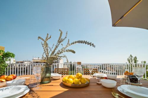Luxurious Apartment with Big Sea View Terrace - Central Location