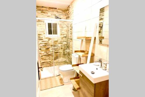 Koupelna v ubytování Agradable casa de campo con piscina en la Barrosa