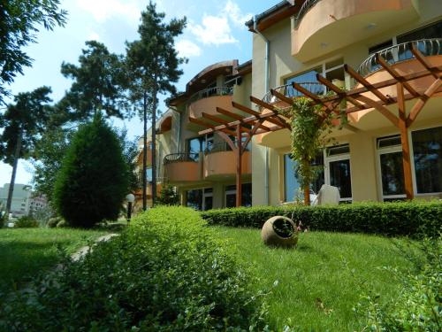 Foto Sunny Beach'il asuva majutusasutuse Family Hotel Privileg galeriist