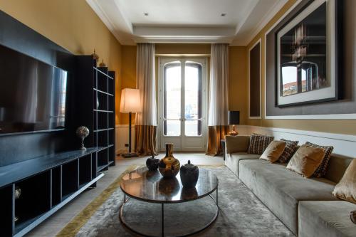 Palazzo Nanà Suites & Apartments
