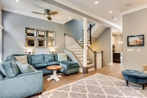 Afbeelding uit fotogalerij van Gold coast villa with free parking garage sleeps 10 in Chicago