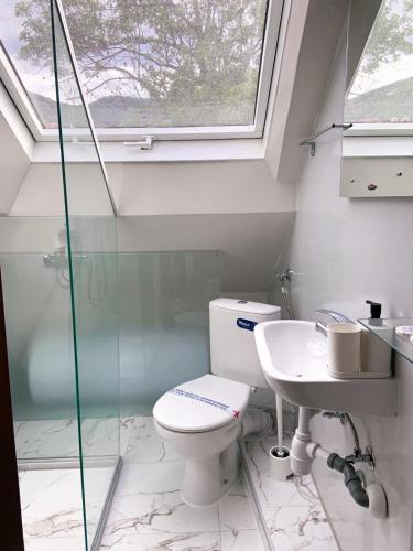 Un baño de Apartments HAN Alifakovac-Sarajevo