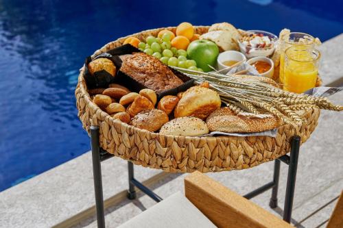 Mad på lejlighedshotellet eller i nærheden