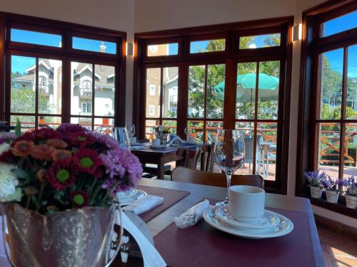 Балкон или терраса в Pousada Campos de Provence Campos do Jordão