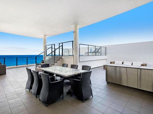 Picture of 1,950 Penthouses for Sale in Singapore - PropertyGuru Singapore