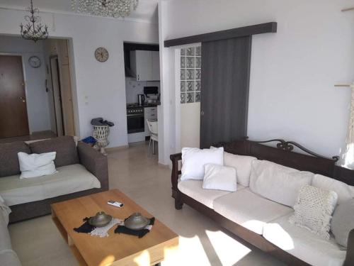 Posedenie v ubytovaní Super view seafront apartment