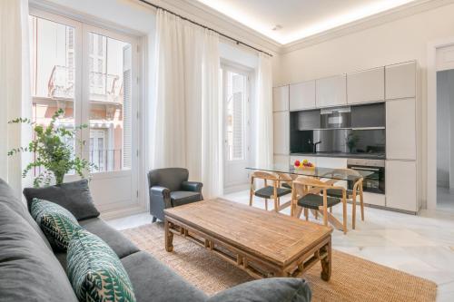 Apartamentos Pinar Málaga Centro - Calle Granada