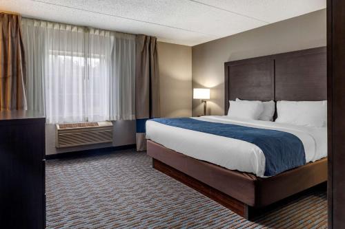 Ένα ή περισσότερα κρεβάτια σε δωμάτιο στο Comfort Inn Griswold