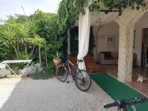 Apartment House VIR-to-all