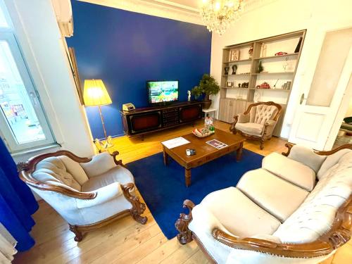 GREAT HISTORICAL LUXURY FLAT FOR FAMILIES, Istanbul, Turkey