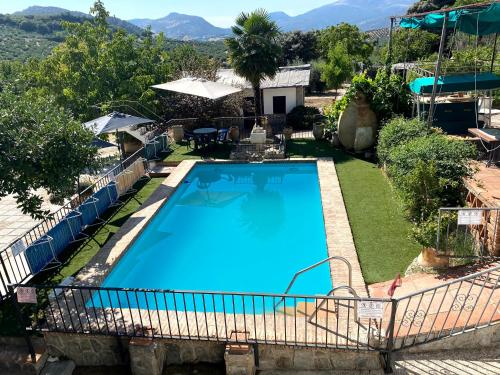 Vista de la piscina de Casa Rural Arados o d'una piscina que hi ha a prop