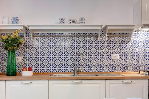 Leopoldo Apartment by Mamo Florence
