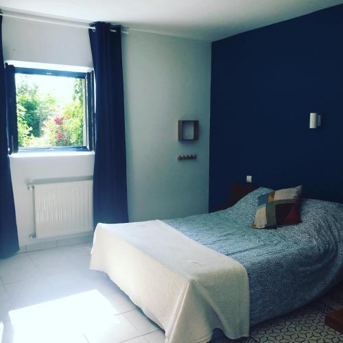 Photo de la galerie de l'établissement Domaine des Pins, à Cast