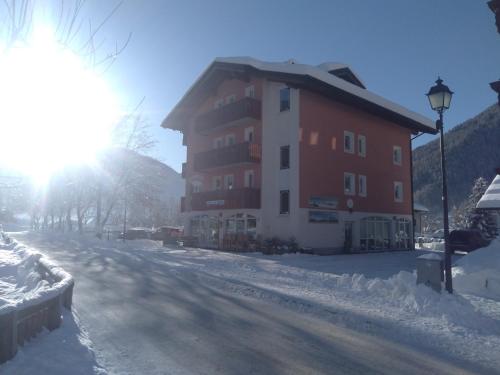 L'établissement Hotel Garni Al Nardis en hiver