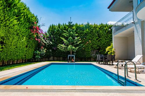 Luxury White Villa – Photos 3
