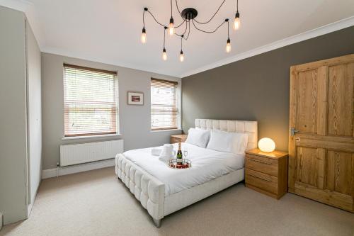 Легло или легла в стая в Cosy Urban Oasis - Quirky 2-Bed Town Centre Apartment