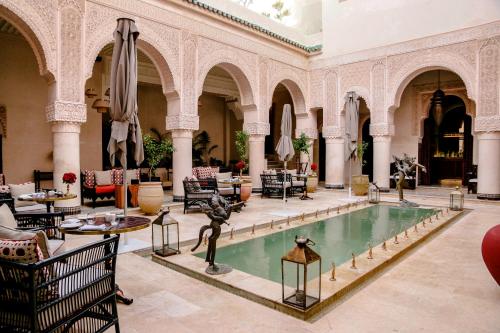 Bazén v ubytování Riad Fes - Relais & Châteaux nebo v jeho okolí