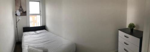 Entire 2 Bed-Room Flat Near Portobello Market