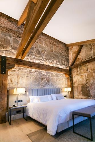 Sofraga Palacio — Bedroom