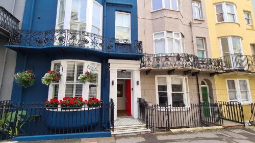 Red Brighton Blue photo 15