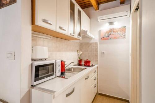 Angelus Apartments