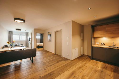 Küche/Küchenzeile in der Unterkunft REMIND Apartements Brixental