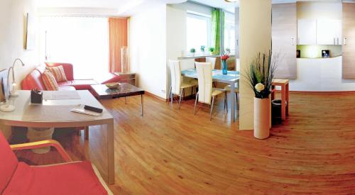 Foto City-Apartment 65qm 2-Schlafzimmer WLAN Nichtraucher Parken 4