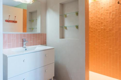 Ванная комната в Le Rucher des Arts