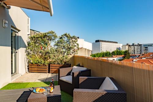 Music Relaxing Apt with bikes, terrace & parking