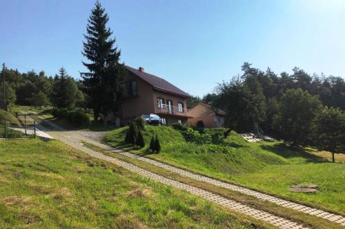 Dom na wzgórzu z pięknymi widokami. Miejsce Tropie