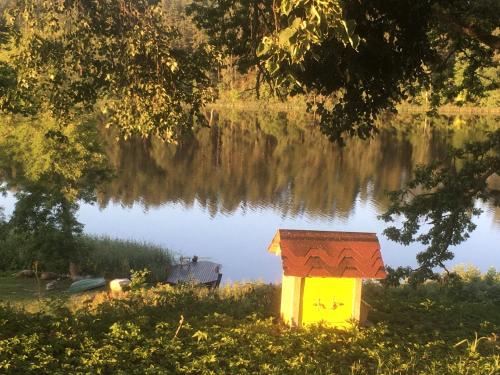 Fotografie z fotogalerie ubytování Lake House Denderi v destinaci Rubene