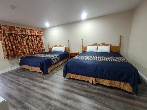 Afbeelding uit fotogalerij van Majestic Inn & Suites in Klamath Falls