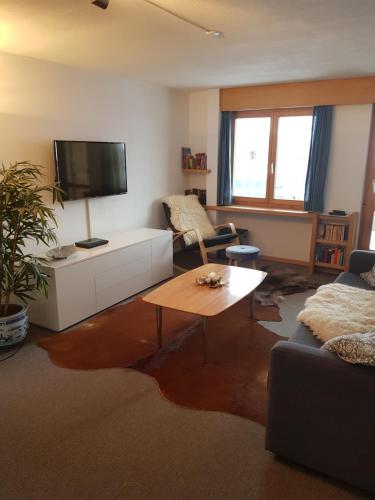 TV a/nebo společenská místnost v ubytování Casa Valtiarm
