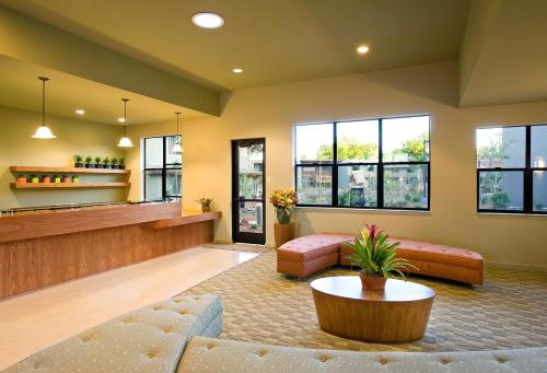 Cuisine ou kitchenette dans l'établissement Gaia Hotel & Spa Redding, an Ascend Collection Hotel