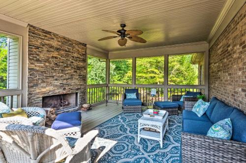 Luxe Lake Cumberland Retreat with Decks on 1 Acre!