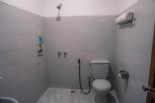 Mandala Wisata Hotel tesisinde bir banyo