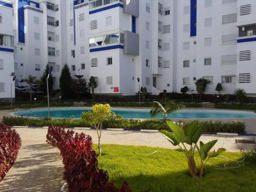 Appart. Luxueux avec piscine, cosy, bien situé