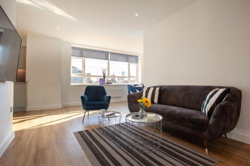 Luxury, Spacious Apartment in Manchester Central By Pillo Rooms, Manchester (CT), United Kingdom