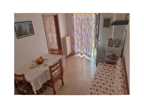 Zdjęcie z galerii obiektu Lovely Studio in Agios Mattheus w mieście Ágios Matthaíos