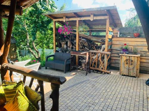 Kawasan patio atau luaran di Elit BonRe