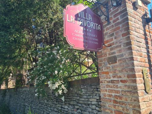 Gallery image of Villa La Favorita in Alba