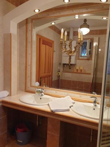 Gallery image of Endrődi Apartman Lakás in Szántód