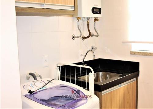 Majoituspaikan 1042 - Apartamento no centro de Bombinhas - Residencial Águas Azuis Apto 203 B pohjapiirros