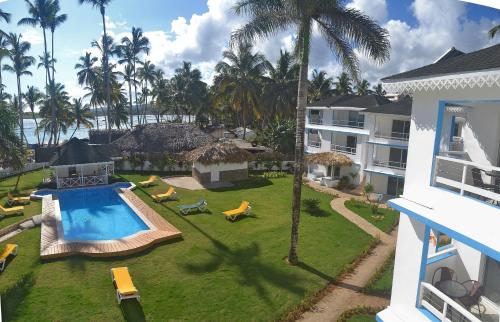 Costarena Beach Hotelの敷地内または近くにあるプール