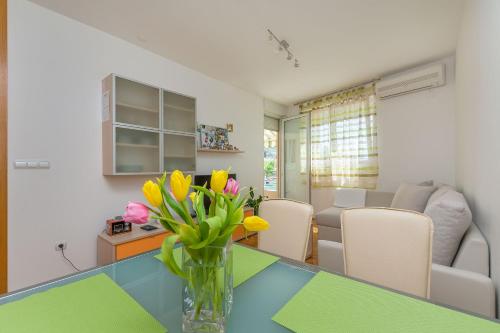 Apartments Cetina