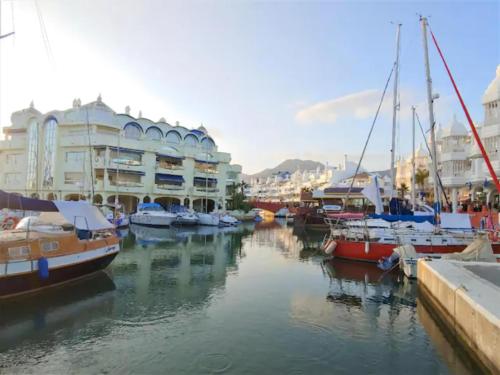Benalmádena Beachfront Puerto Marina Sunrise