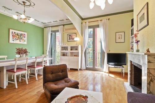 Stay U-nique Apartments Hospital Clinic