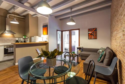 Stay U-nique Apartments Parlament