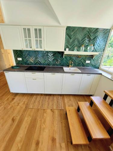 Dapur atau dapur kecil di Villa Rory